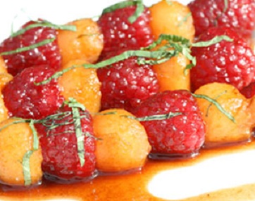 brochette-framboise-melon-caramel.jpg