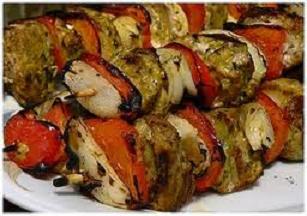 brochettes-de-porc-aux-pruneaux.jpg