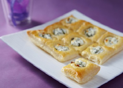 carres-feuilletes-chevre-herbes.jpg