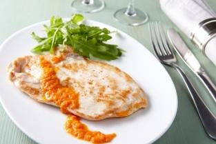 escalope-de-dinde-au-coulis-de-poivrons.jpg