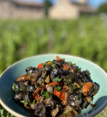 fricasseeescargotspersil.jpg