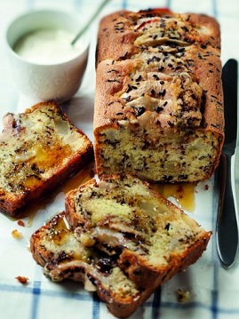 gateau-yaourt-poire-chocolat.jpg