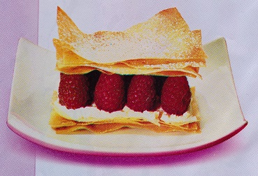 mille-feuilles-framboises-chantilly.jpg