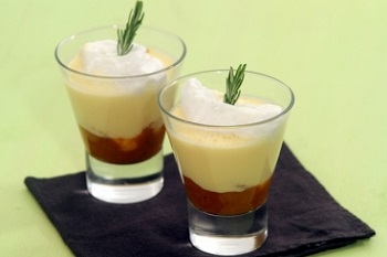 oeuf-neige-verrine-creme-romarin-abricot-miel.jpg