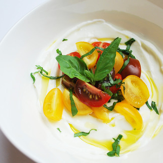 tomates-basilic-au-skyr.jpg